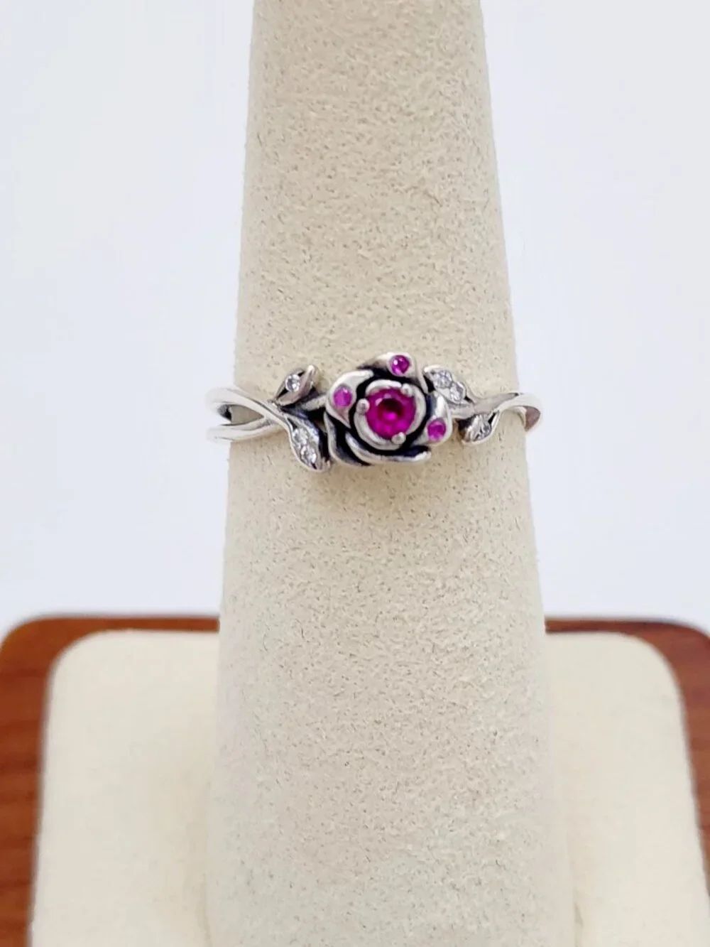 Pandora Disney Beauty and the Beast Rose Ring